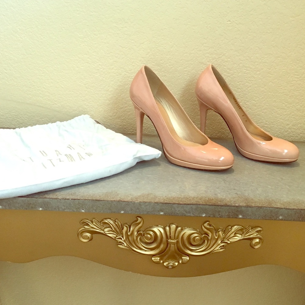 🎉SALE 🎉 🆕 Stuart Weitzman Nude Beige Heels